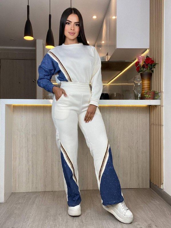 💎 Conjunto Deportivo Mujer “Luz & Estilo” – Brilla con Elegancia y Confort