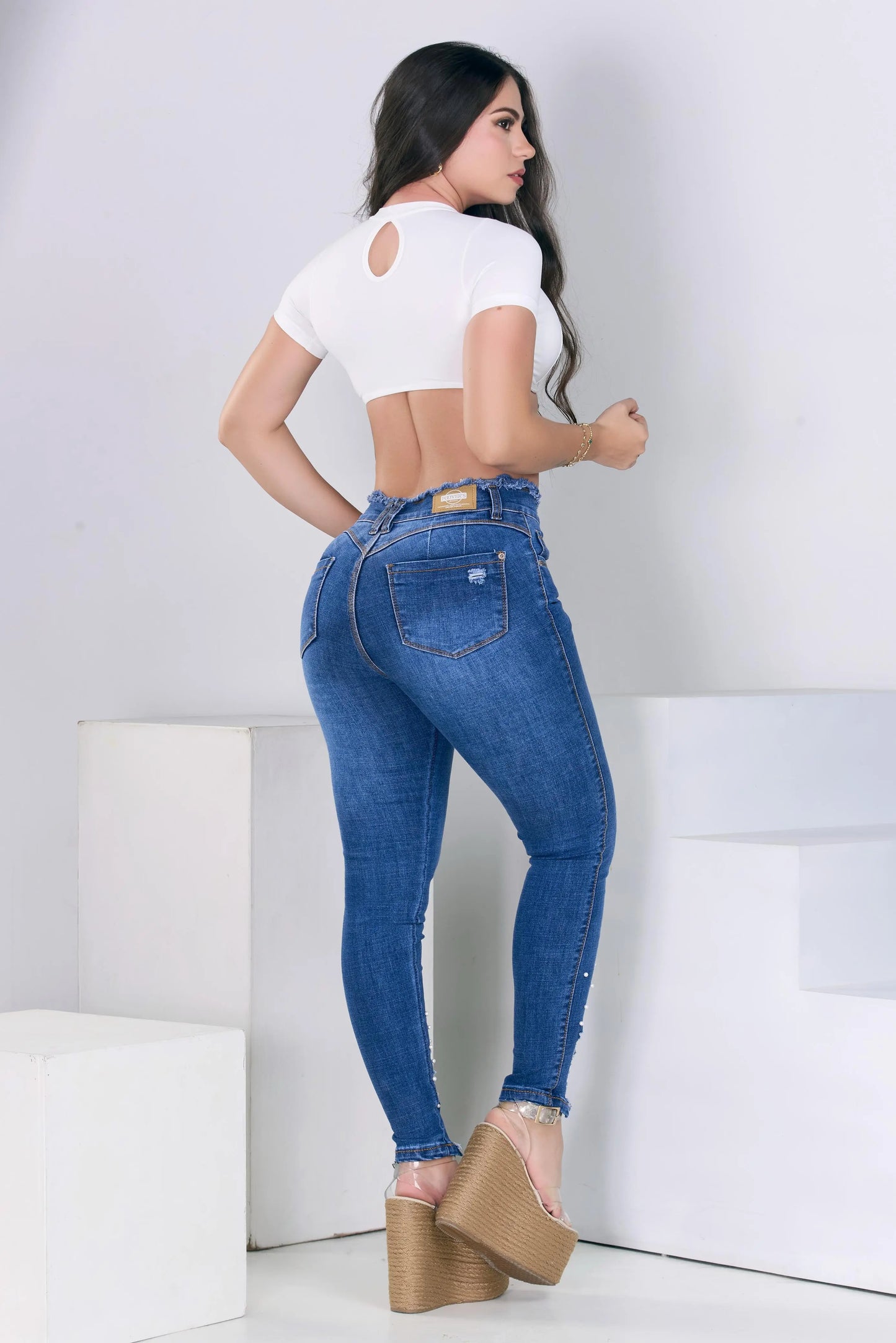 ✨ Jean Perla Aurora – Bota Campana con Perlas 💎