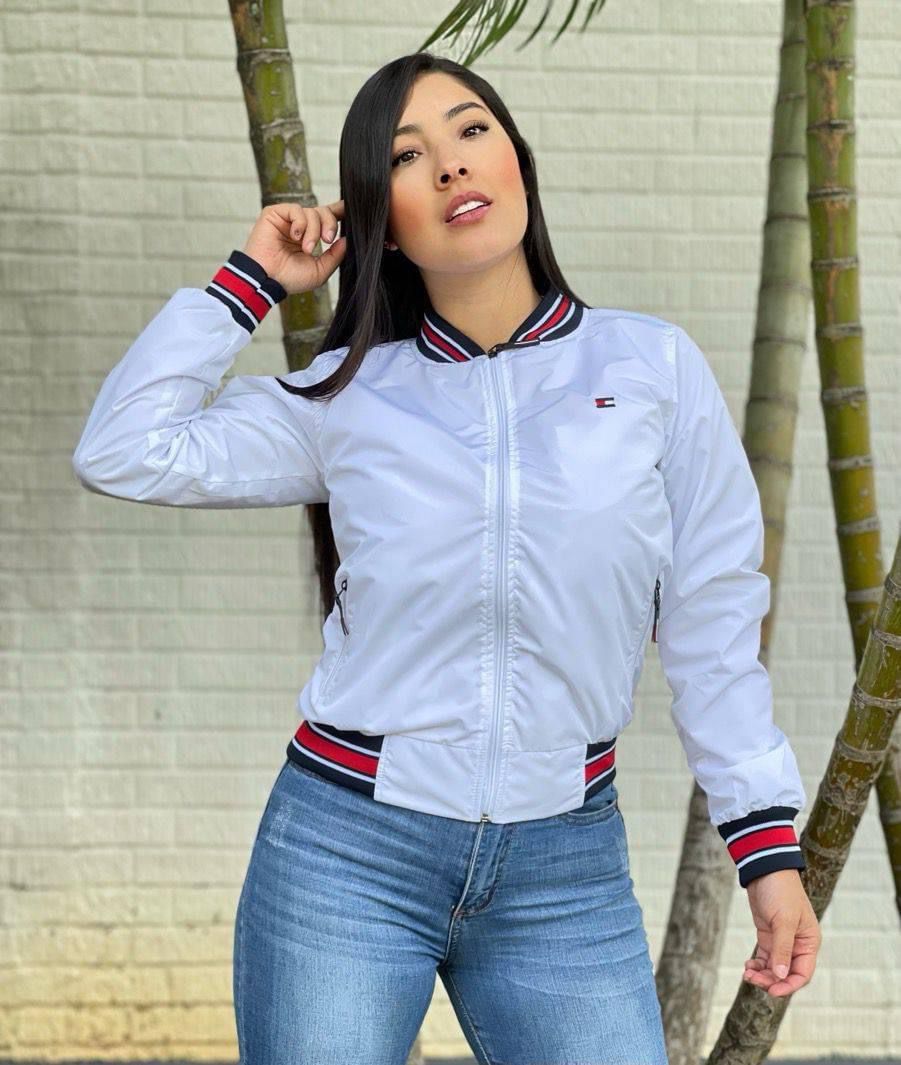 🧥 Chaqueta Tomy Piloto Deportiva para Mujer – ¡Combina Estilo, Abrigo y Actitud!